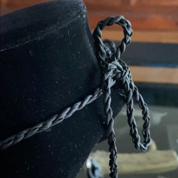 J Crew pearl and rhinestone necklace - Picture 2 of 3